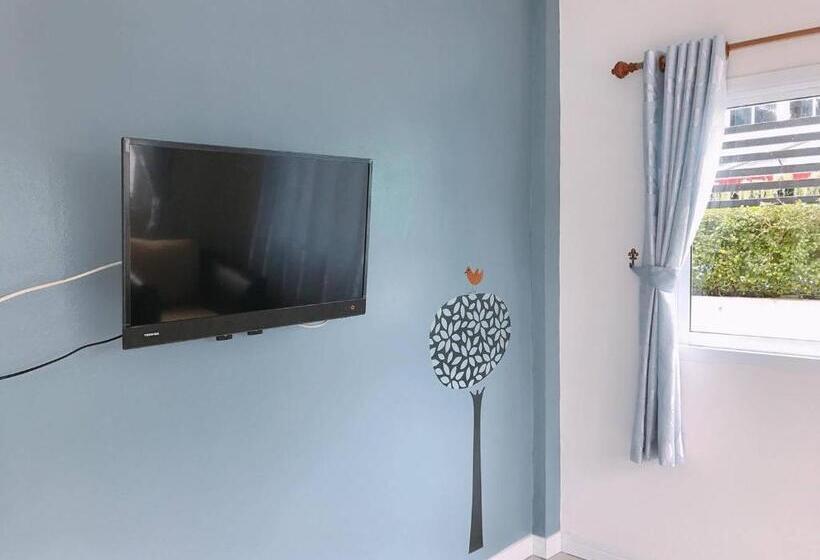 اتاق لوکس, Your Place Inn Surin