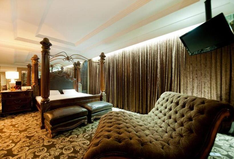 اتاق سوپریور با وان آب گرم, Eden Motel
