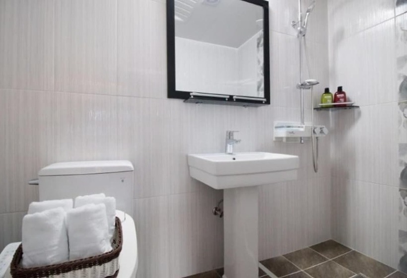 اتاق استاندارد با چشم‌انداز دریا, Lium Spa Hostel