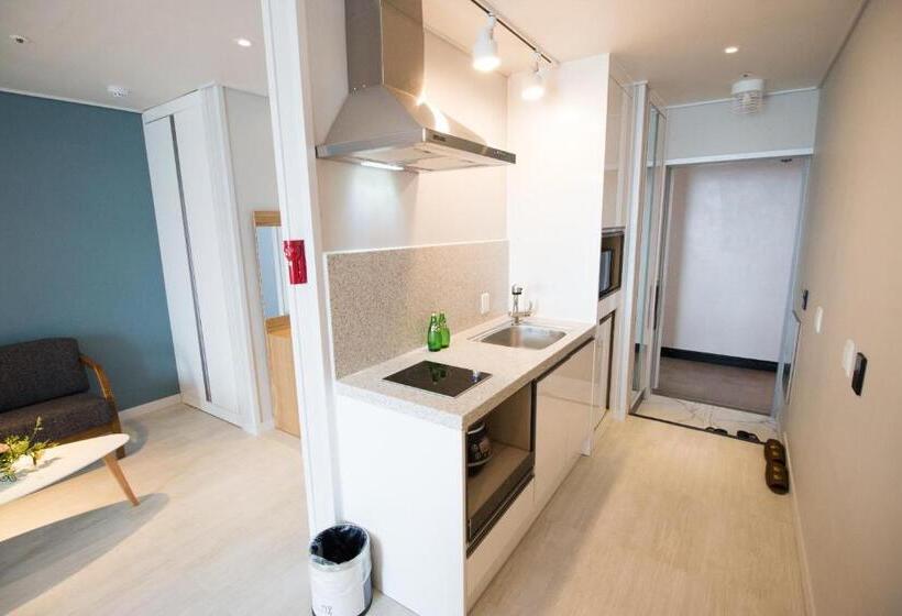 اتاق استاندارد با چشم‌انداز دریا, Lium Spa Hostel
