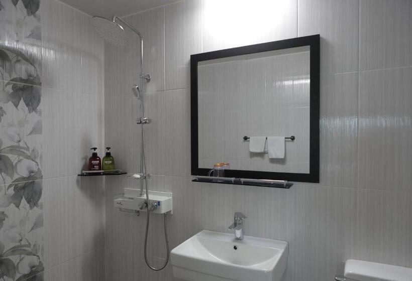 اتاق استاندارد با چشم‌انداز دریا, Lium Spa Hostel