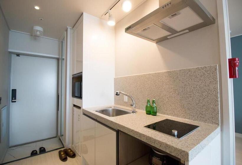 اتاق استاندارد با چشم‌انداز دریا, Lium Spa Hostel