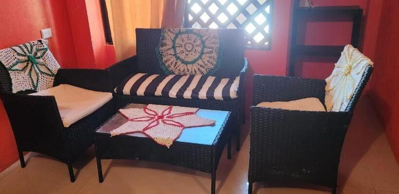 اتاق خانوادگی, Apartahotel & Gym Rondon