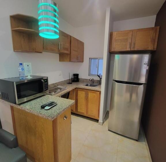 استودیوی استاندارد, Plaza Marcel Suites