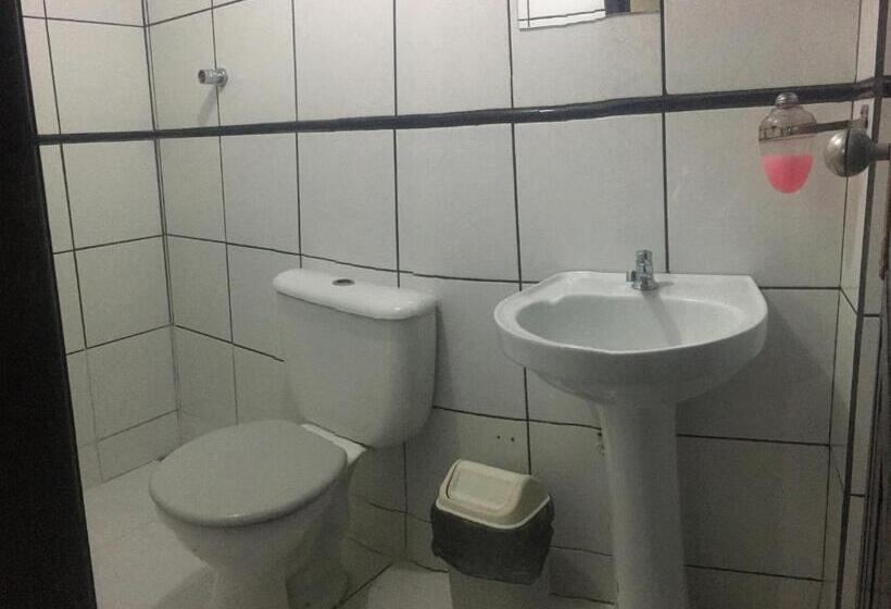 اتاق اکونومی, Fortaleza Iii Manaus