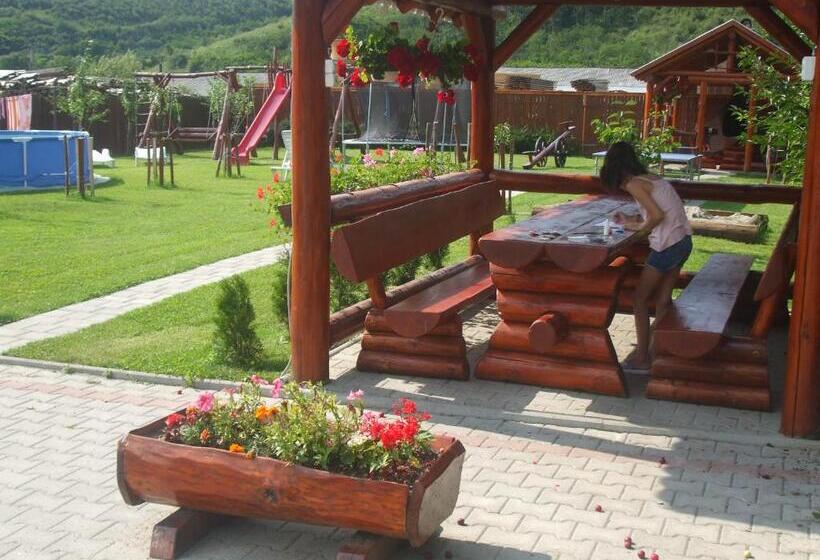 استودیو استاندارد با بالکن, Kelemen Vendégház 2