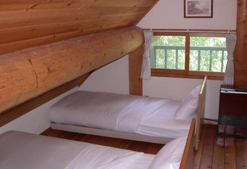 اتاق استاندارد سه نفره, Canadian Loghouse Inn Azuminoyujin