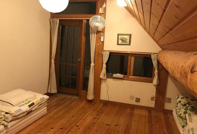 اتاق خانوادگی, Canadian Loghouse Inn Azuminoyujin