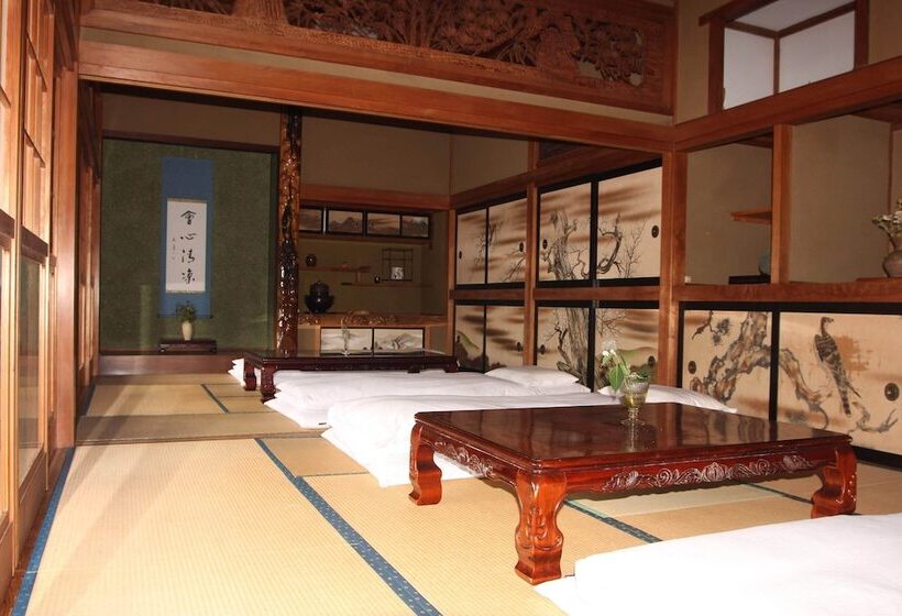 سوییت با چشم‌انداز باغ, Kougetsu Sanso    Moon Villa In Tokyo
