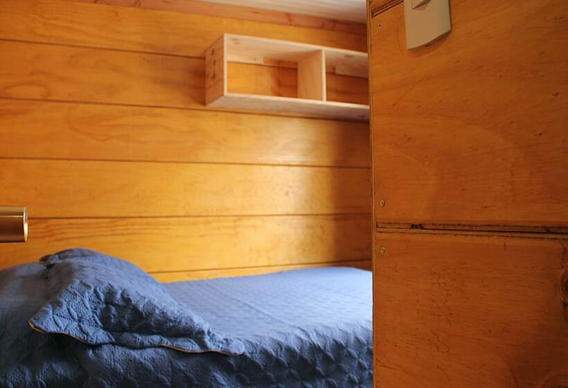 اتاق استاندارد با تخت دوبل, Nomades Chiloe Hostel