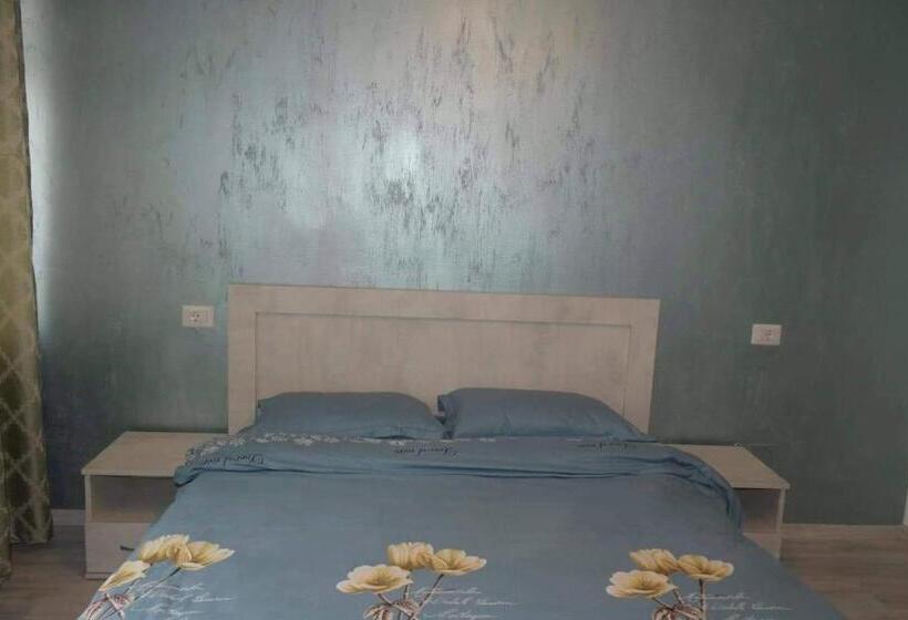 اتاق سوپریور با تخت بزرگ, Pensiunea Red Rock