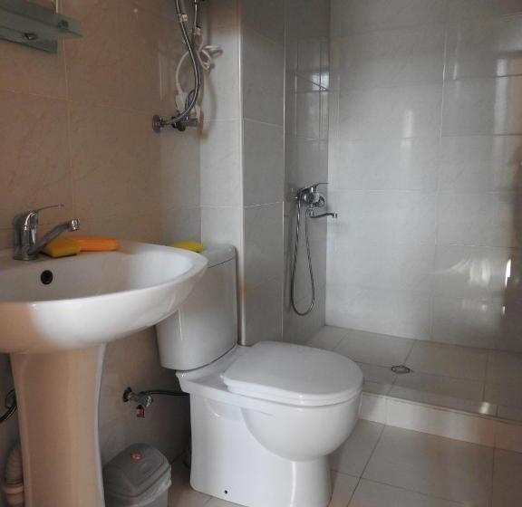 اتاق کلاسیک سه تخته, Gorihouse