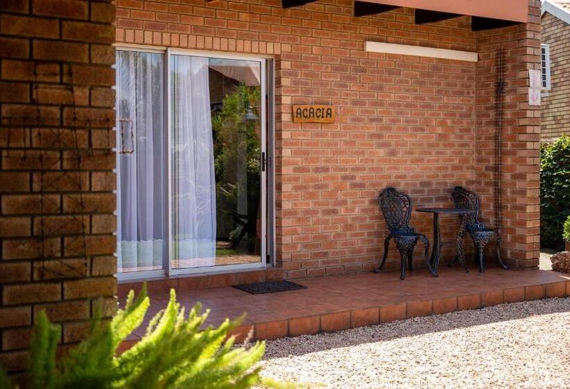 اتاق لوکس, Asante Guest House