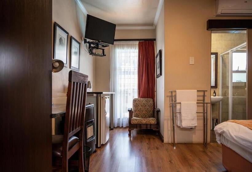 اتاق استاندارد, Asante Guest House