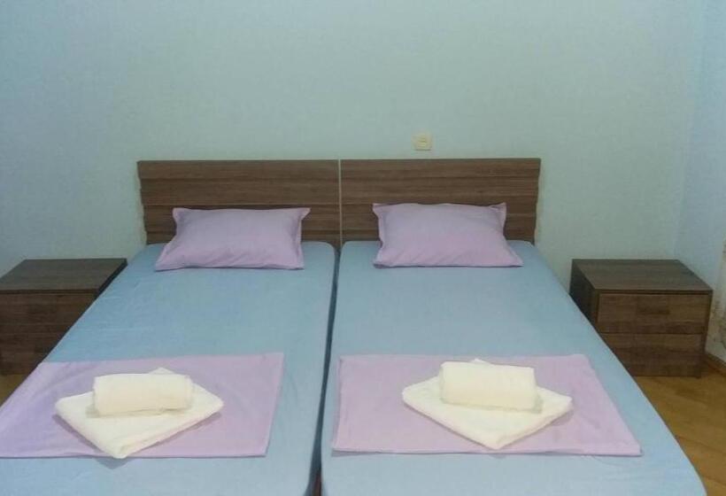 اتاق استاندارد با سرویس بهداشتی مشترک, Guesthouse Fatima