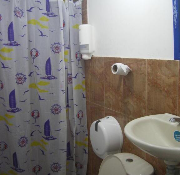 تختخواب در اتاق مشترک, Hostal Palohe Taganga