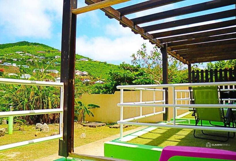 آپارتمان 1 خوابه با بالکن, Over The Hill Residence