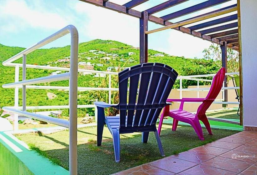 آپارتمان 1 خوابه با بالکن, Over The Hill Residence