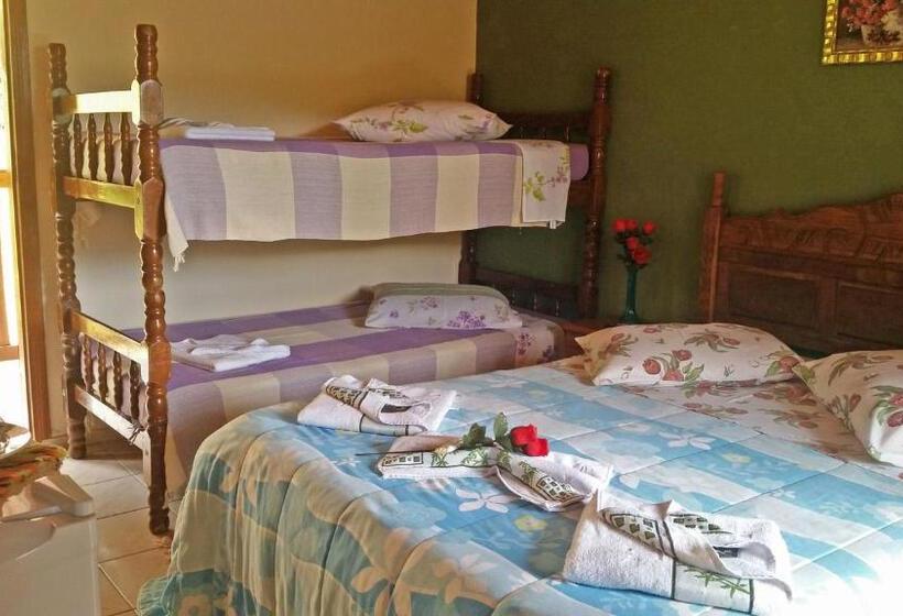 اتاق استاندارد چهارنفره با بالکن, Pousada Sol Nascente