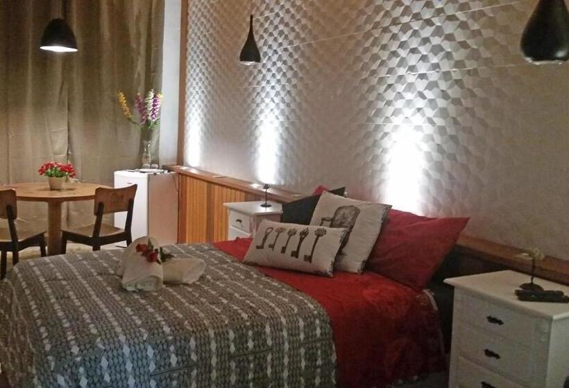 سوییت لوکس, Pousada Sol Nascente