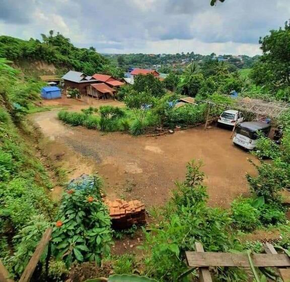 اتاق استاندارد با بالکن, Tree Lodge Banlung
