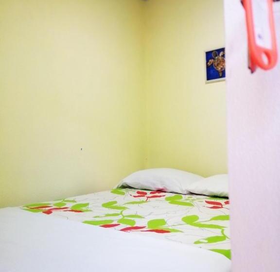 اتاق استاندارد, Hostal Mariella