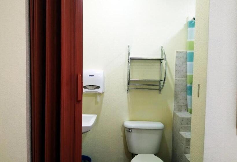اتاق استاندارد, Hostal Mariella