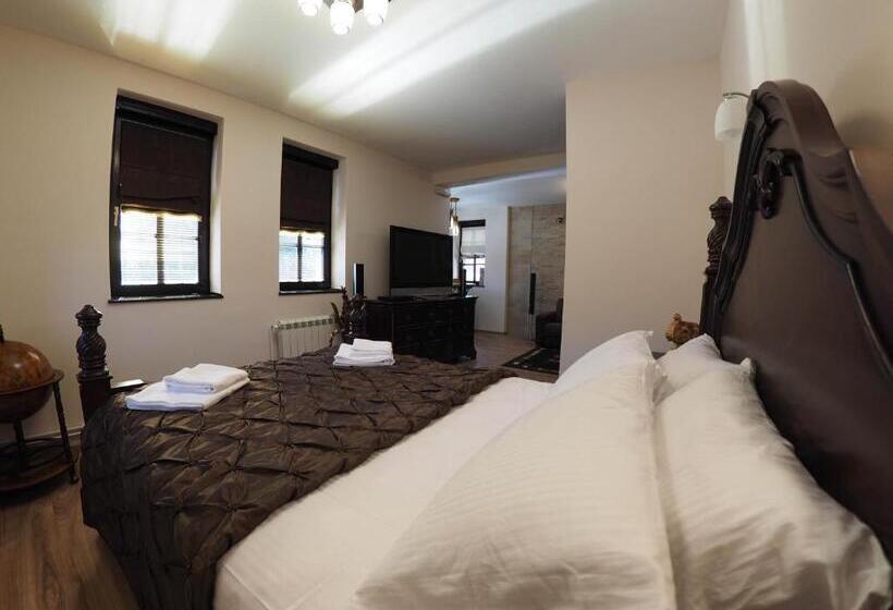 اتاق لوکس با چشم‌انداز شهر, Guest House Don Lux