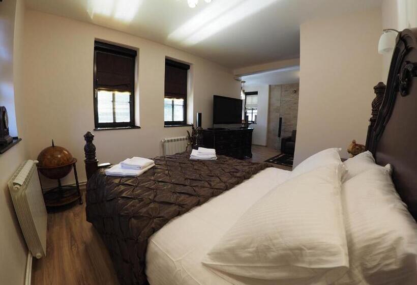 اتاق لوکس با چشم‌انداز شهر, Guest House Don Lux