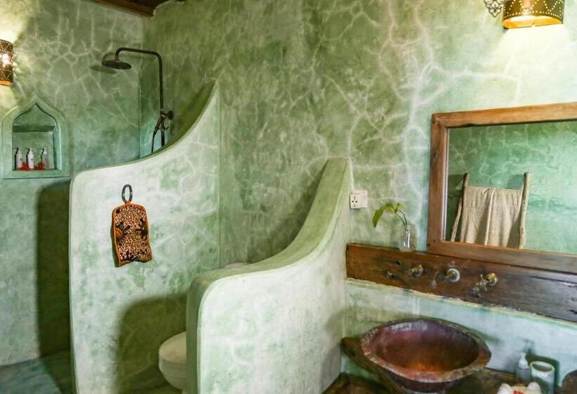 سوییت با چشم‌انداز دریا, Mr Kahawa Lofts