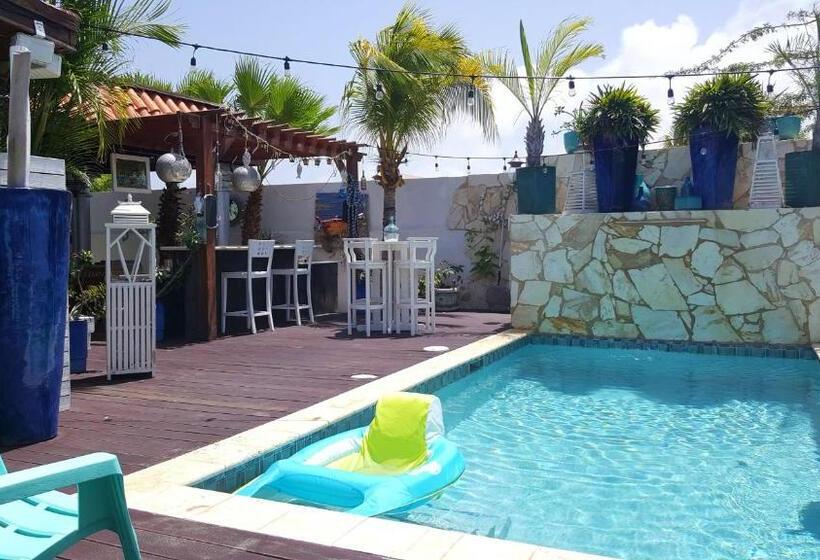 استودیوی استاندارد, Sandcastle Beach Apartments