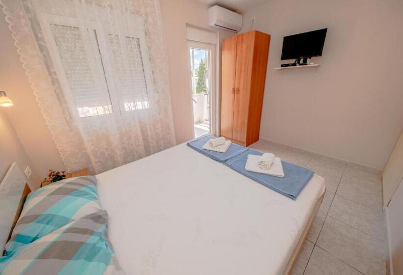 آپارتمان 1 خوابه با تراس, Apartments Vjera Petrovac