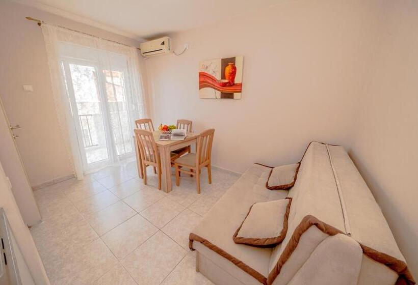 آپارتمان 1 خوابه با تراس, Apartments Vjera Petrovac