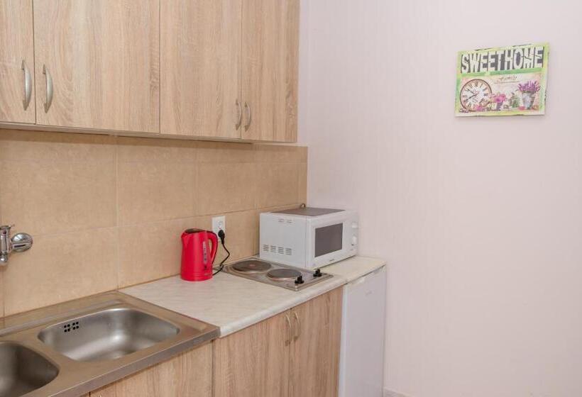 استودیوی لوکس, Apartments Vjera Petrovac