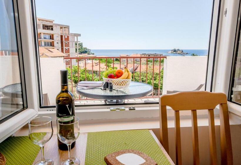 استودیوی استاندارد با چشم‌انداز دریا, Apartments Vjera Petrovac