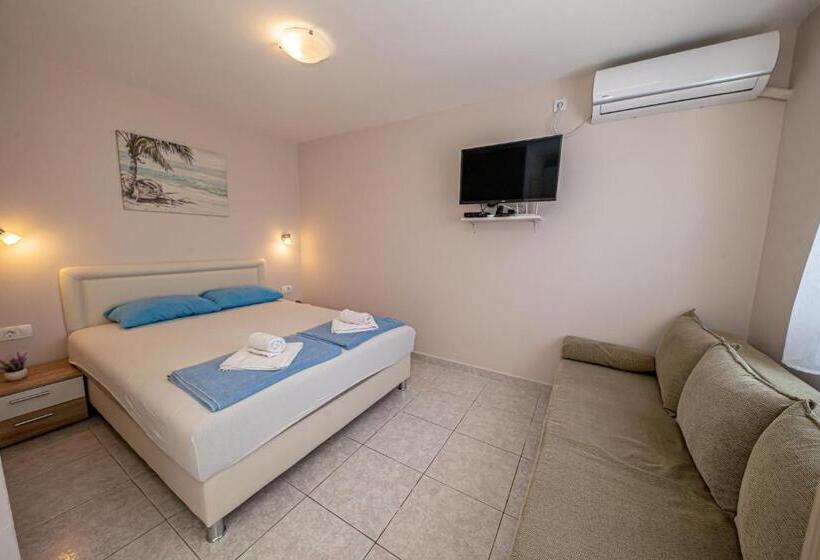 استودیوی استاندارد با چشم‌انداز دریا, Apartments Vjera Petrovac