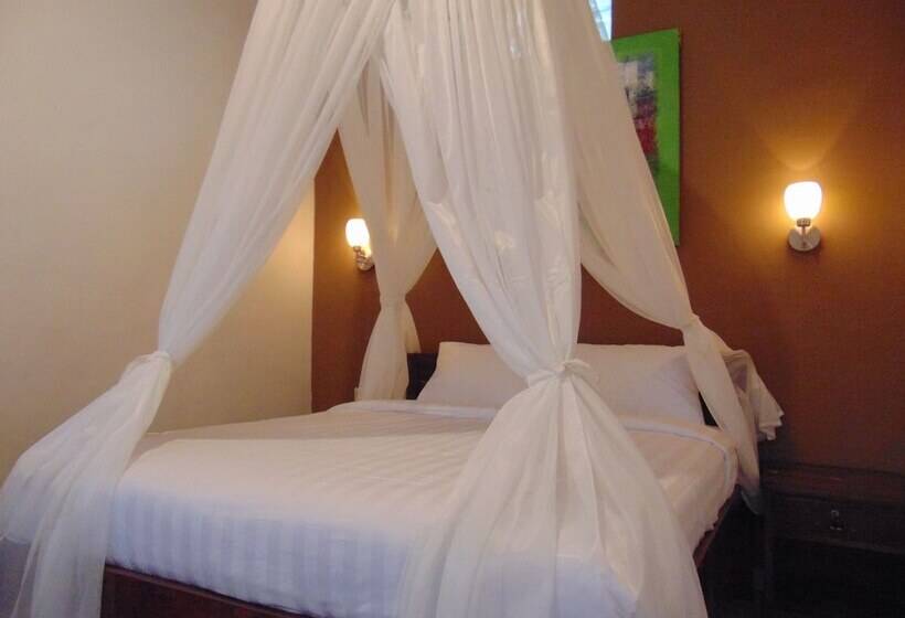 اتاق سوپریور, Batu Kandik Homestay