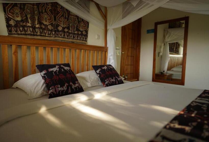 اتاق لوکس با تخت بزرگ, Morinda Villa And Resto