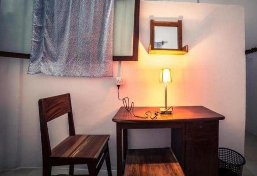 اتاق استاندارد, Karibu Inn