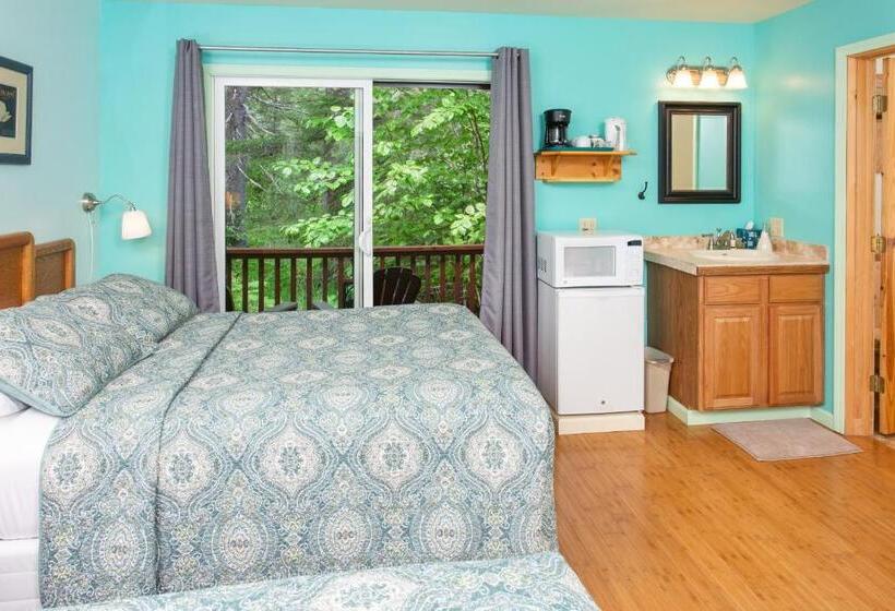 اتاق استاندارد با بالکن, Steller Inn