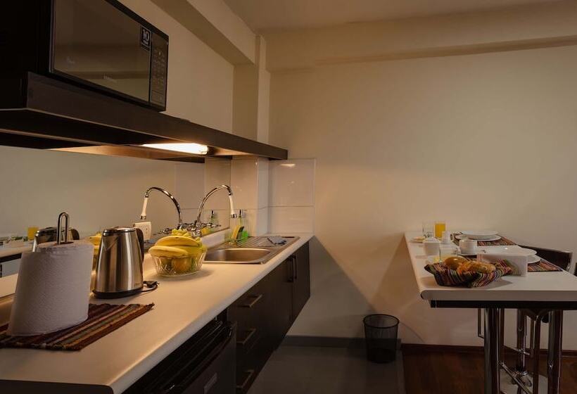 آپارتمان 1 خوابه, Group House Apart