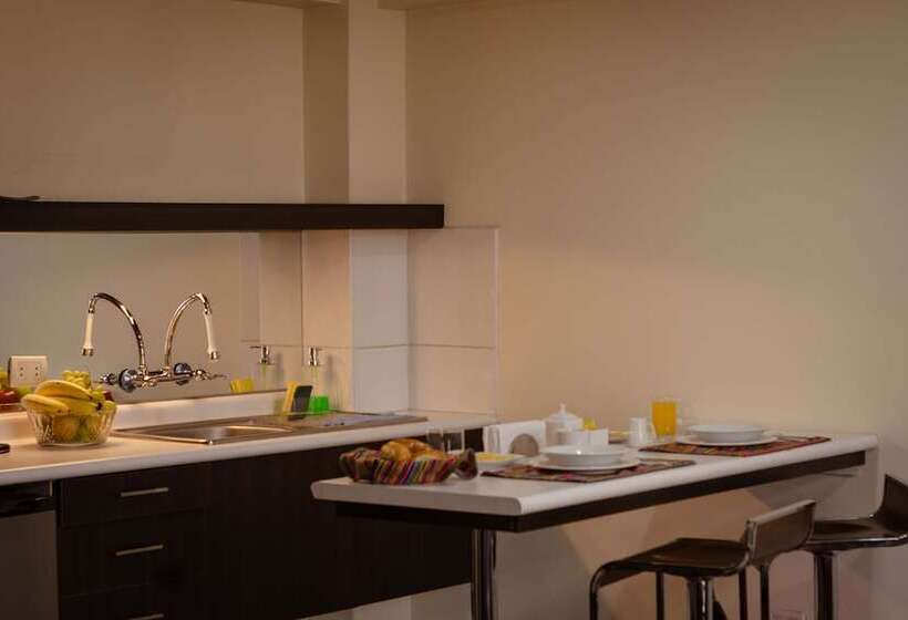 آپارتمان 1 خوابه, Group House Apart