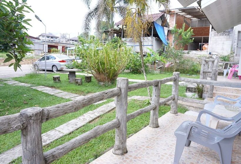 اتاق استاندارد, Dahla House Ranong
