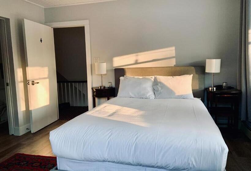 اتاق لوکس با تخت دو نفره بزرگ, South Landing Inn