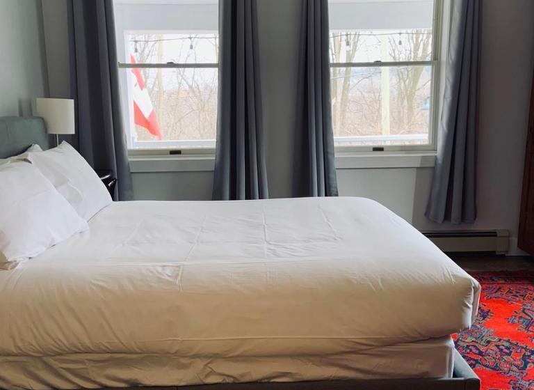 اتاق لوکس با تخت دو نفره بزرگ, South Landing Inn