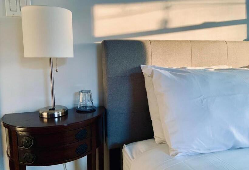 اتاق لوکس با تخت دو نفره بزرگ, South Landing Inn