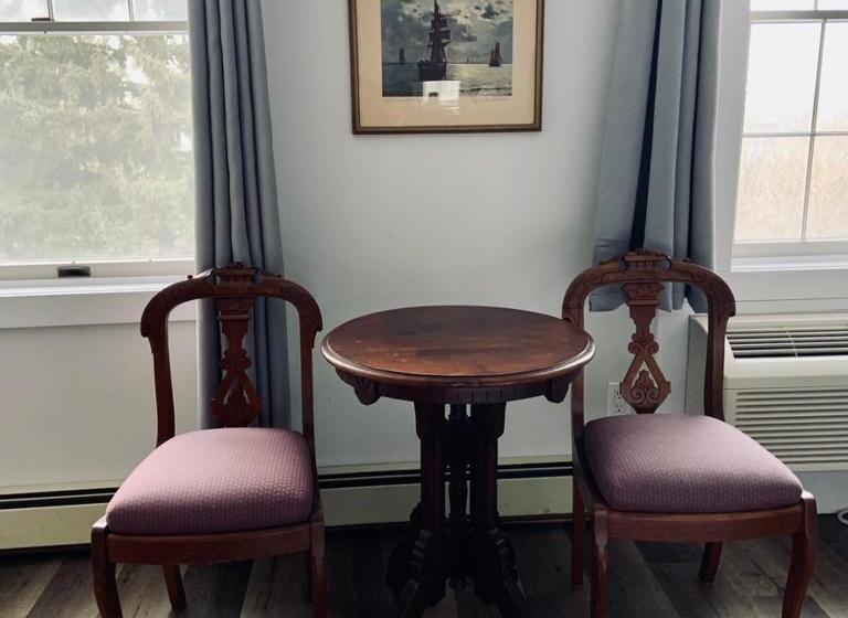 اتاق لوکس با تخت بزرگ, South Landing Inn