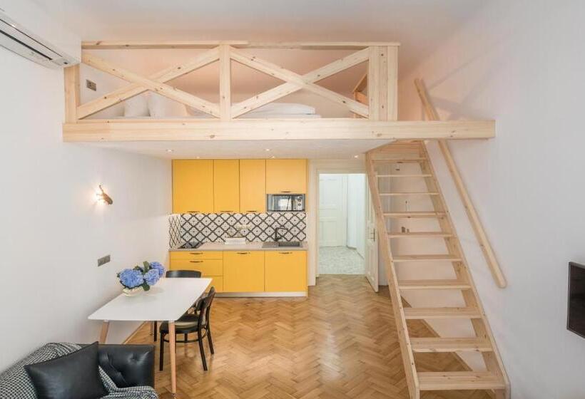 استودیوی استاندارد, Mordecai Twelve Apartments By Prague Residences