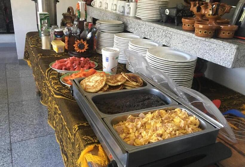 اتاق پریمیوم چهارنفره, Coatlicue