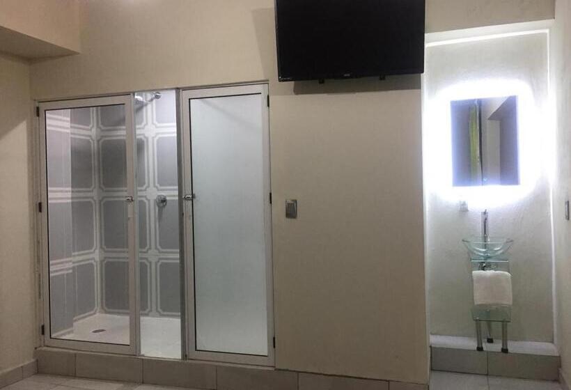 اتاق پریمیوم چهارنفره, Coatlicue